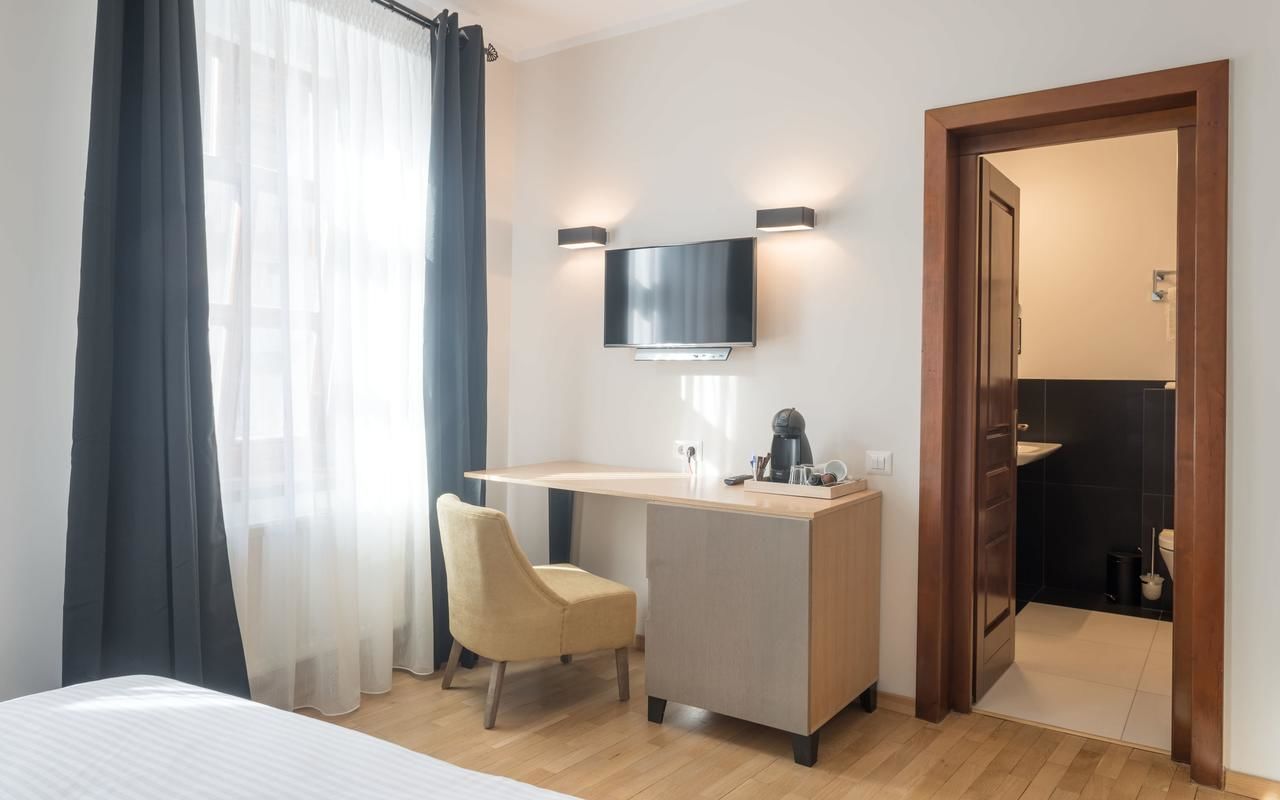 Отель Antler Boutique Hotel Брашов