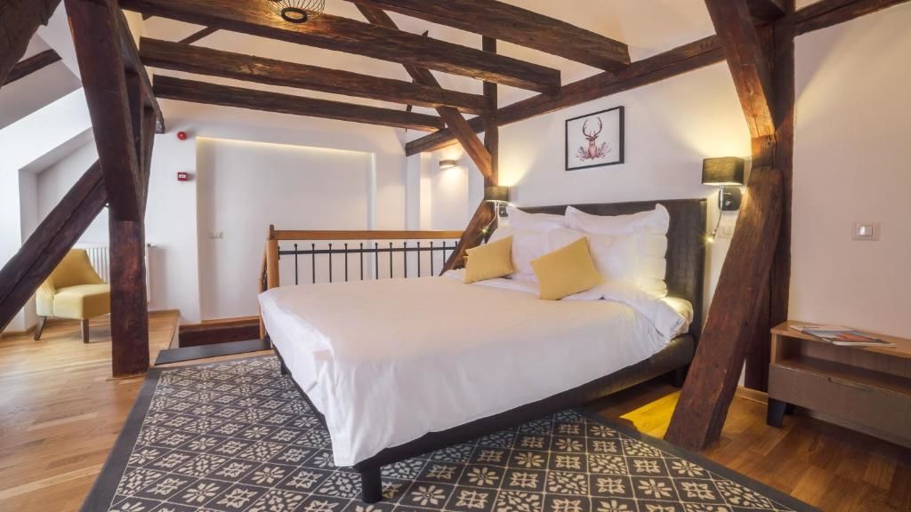 Отель Antler Boutique Hotel Брашов-32