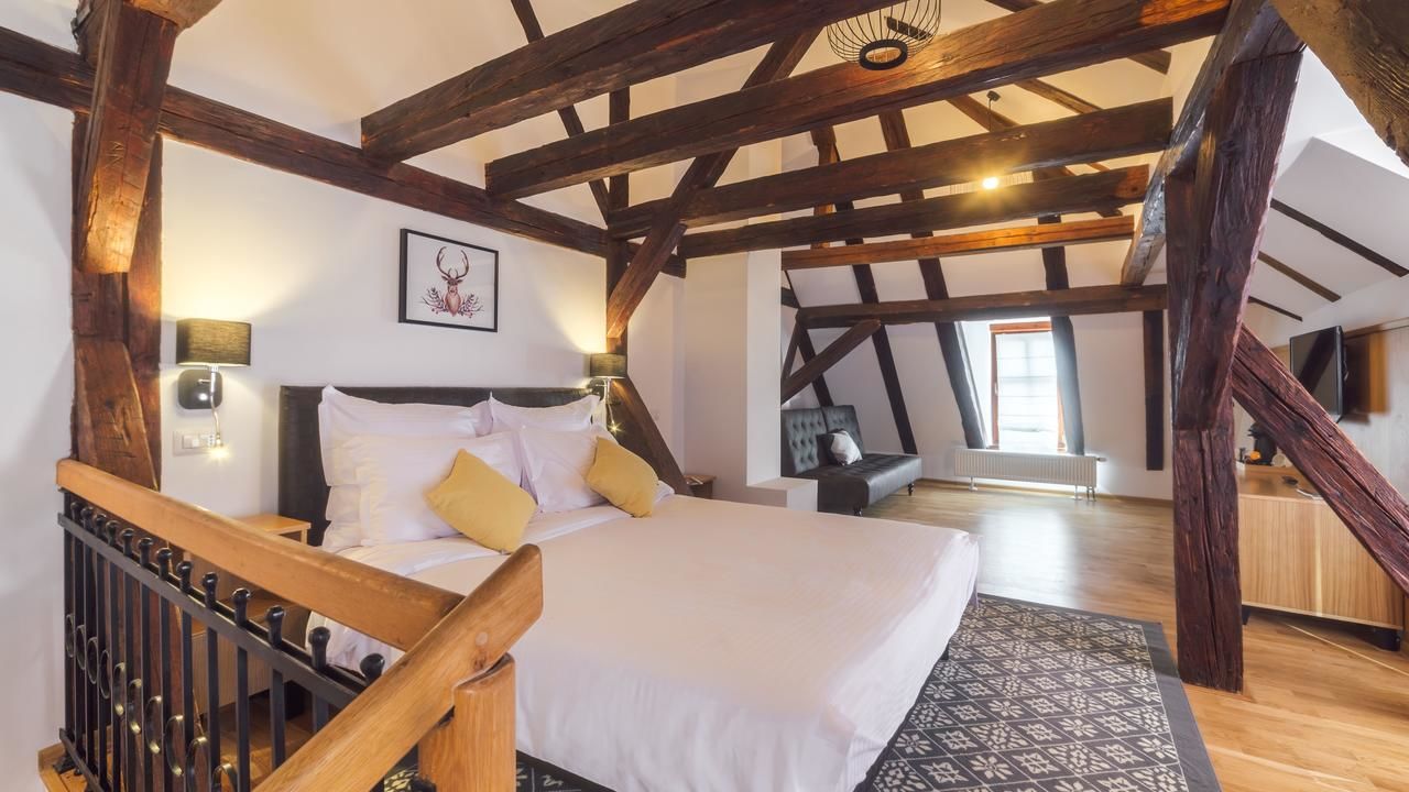 Отель Antler Boutique Hotel Брашов-7